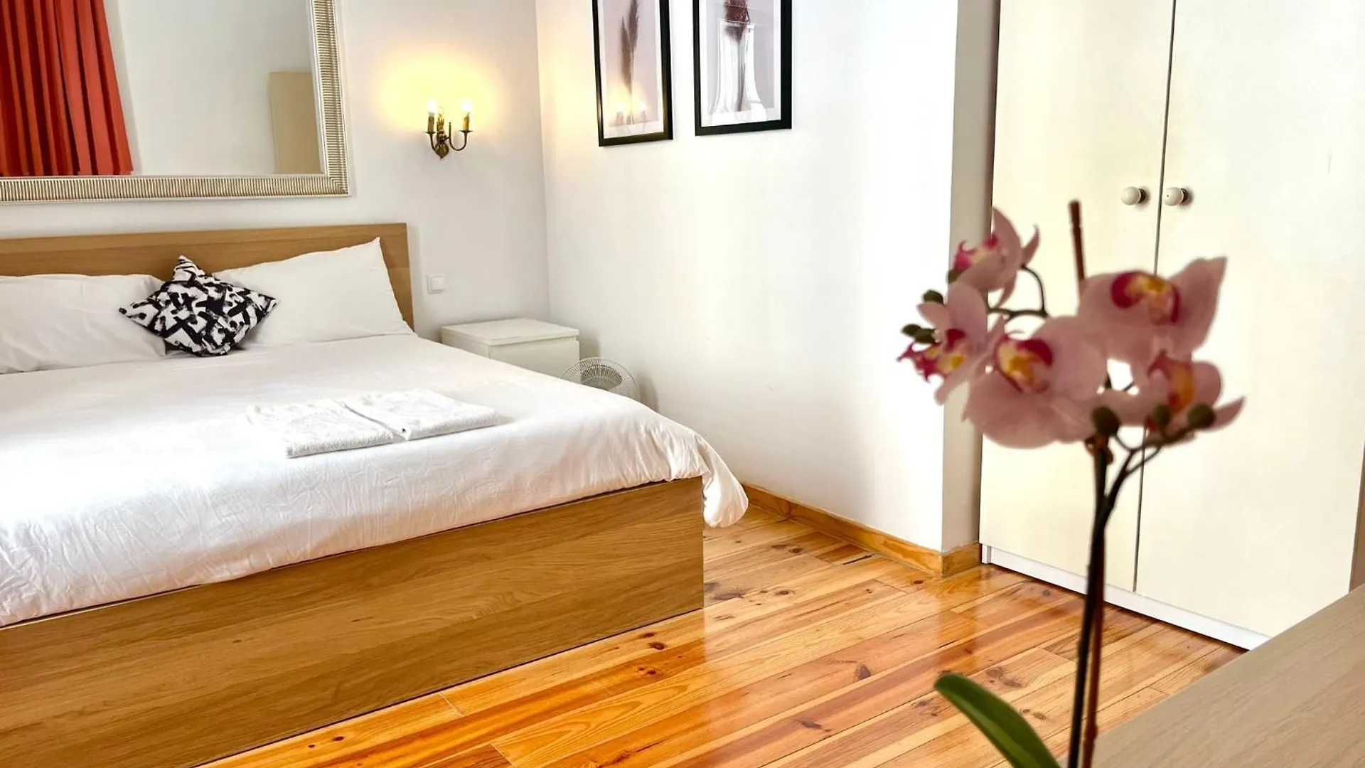 3 Bedroom, 2 Bathroom - Palma Residence Lisboa